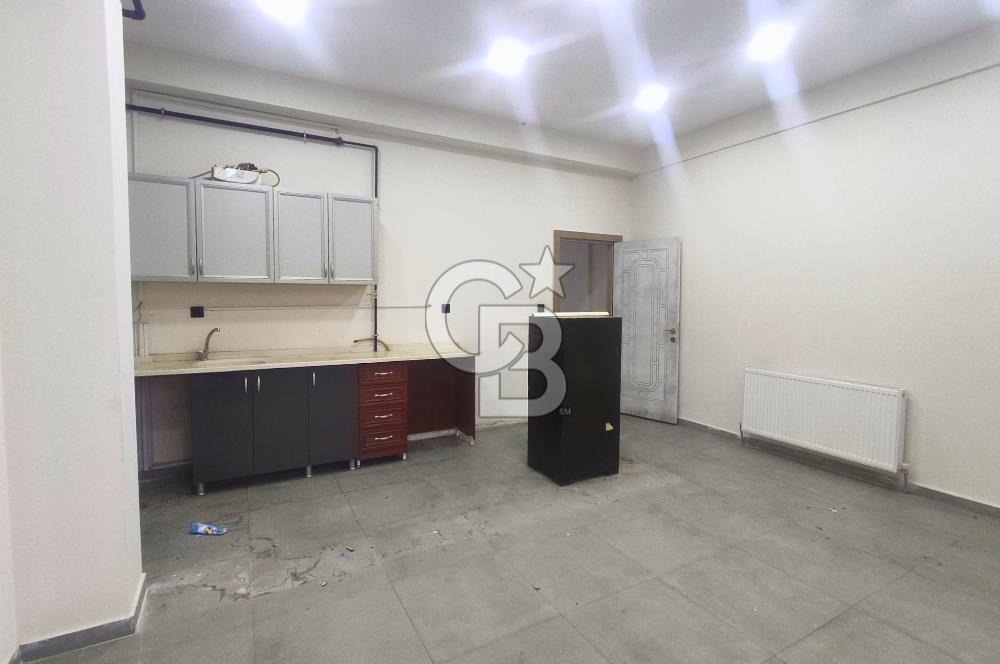 COLDWELL BANKER'DAN YOLA CEPHE MERKEZİ KONUMDA KİRALIK DÜKKAN