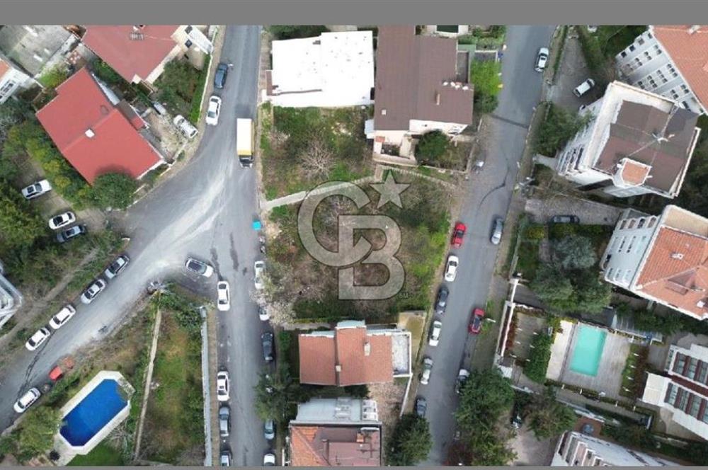 SARIYER TARABYA'DA SATILIK DENİZ MANZARALI İMARLI ARSA