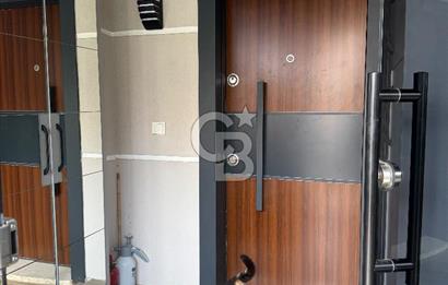 MENDERES’TE HAVUZLU SİTE İÇİNDE KİRALIK 4+1 TRİPLEX VİLLA