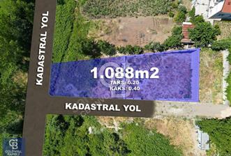 CB ENVOY'dan Bahçecik'te Taş Duvarı Yapılı 1.088m2 İmarlı Arsa