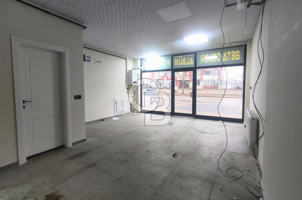 COLDWELL BANKER'DAN YOLA CEPHE MERKEZİ KONUMDA KİRALIK DÜKKAN