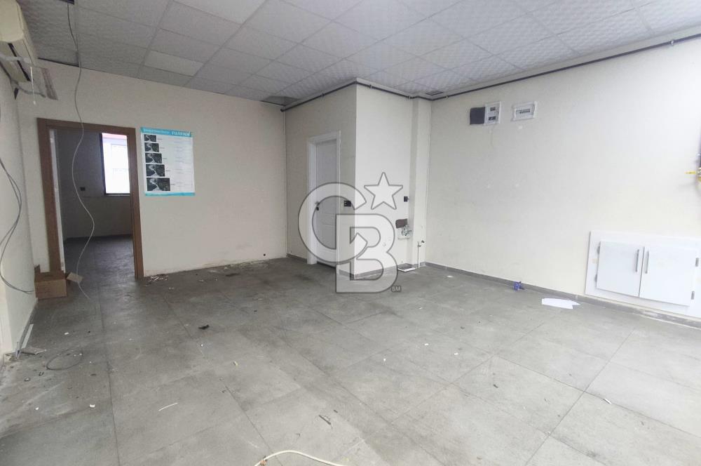 COLDWELL BANKER'DAN YOLA CEPHE MERKEZİ KONUMDA KİRALIK DÜKKAN