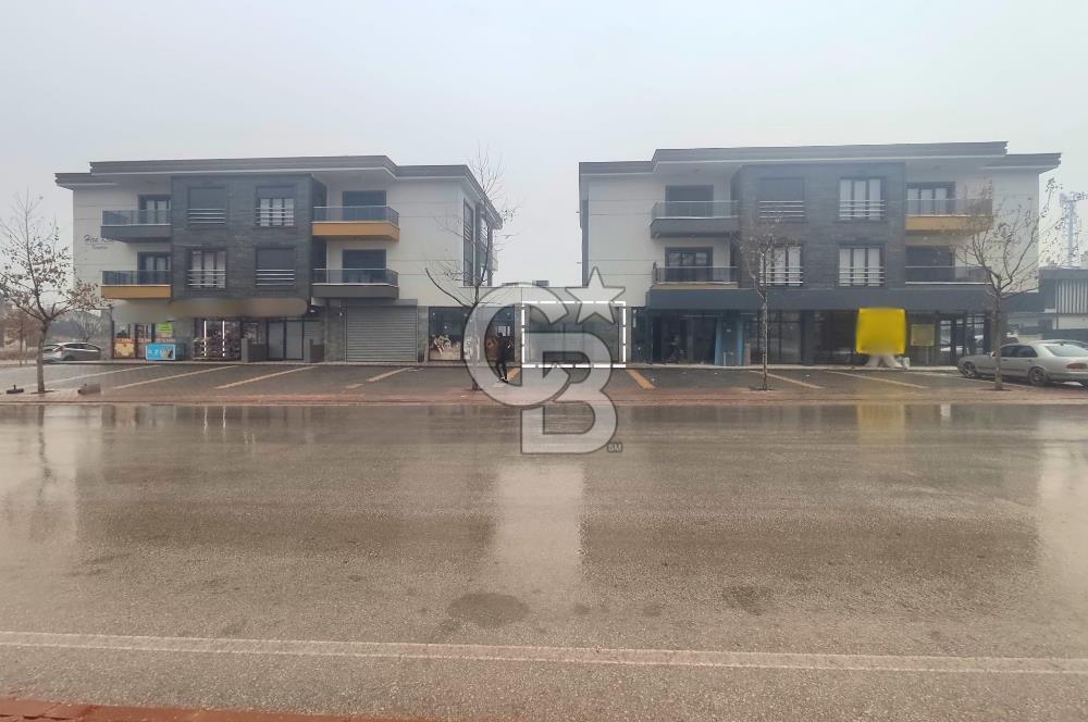 COLDWELL BANKER'DAN YOLA CEPHE MERKEZİ KONUMDA KİRALIK DÜKKAN