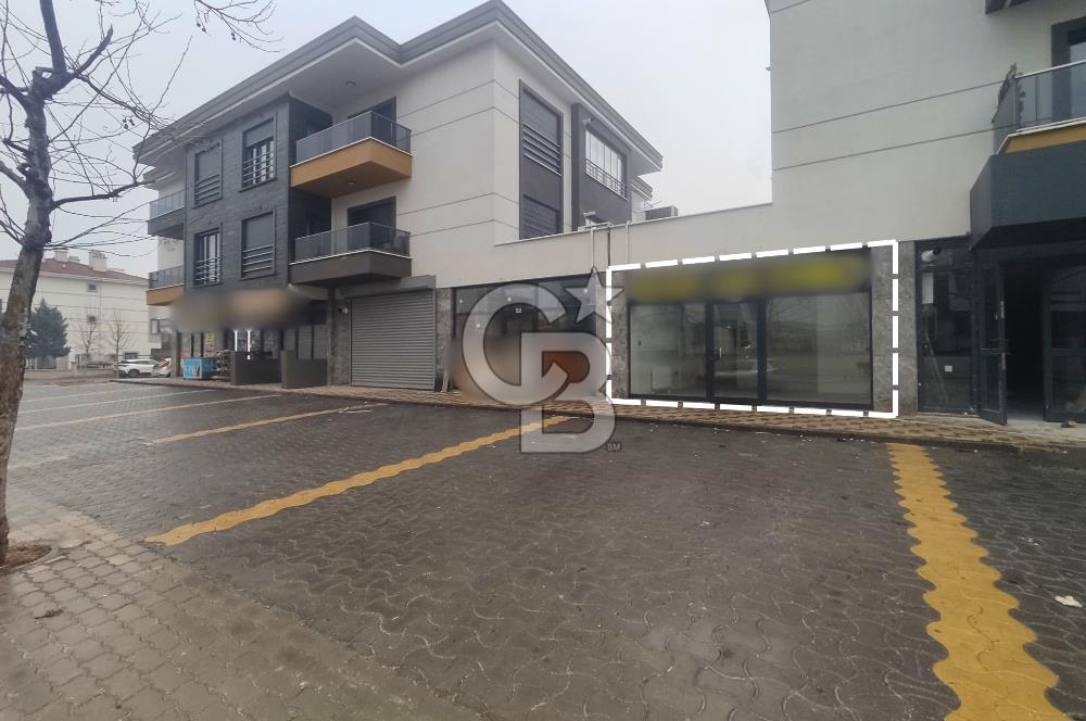 COLDWELL BANKER'DAN YOLA CEPHE MERKEZİ KONUMDA KİRALIK DÜKKAN