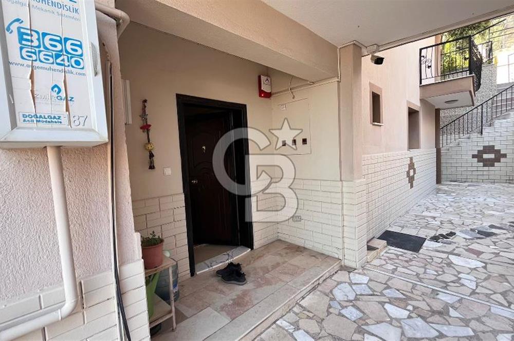 Bornova Atatürk Mahallesinde 394 M² Arsa Paylı Satılık Tripleks Ev