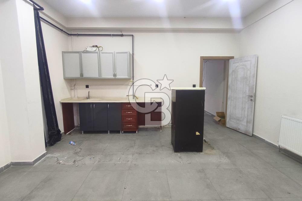 COLDWELL BANKER'DAN YOLA CEPHE MERKEZİ KONUMDA KİRALIK DÜKKAN