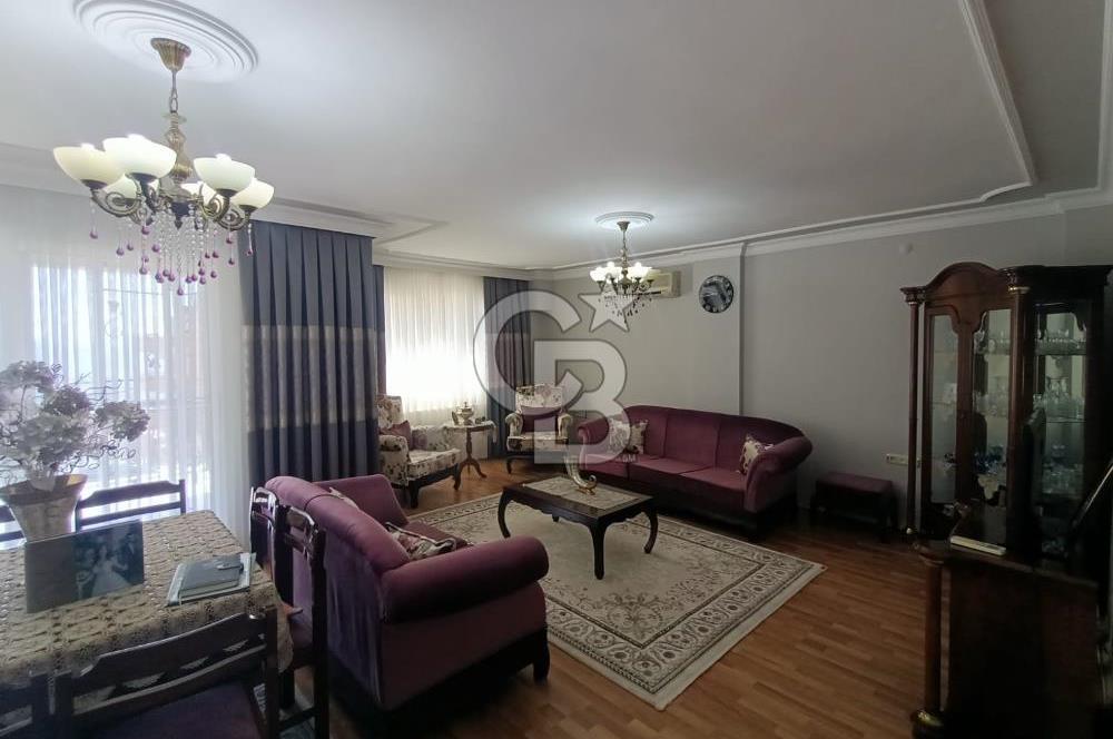 Bornova Atatürk Mahallesinde 394 M² Arsa Paylı Satılık Tripleks Ev