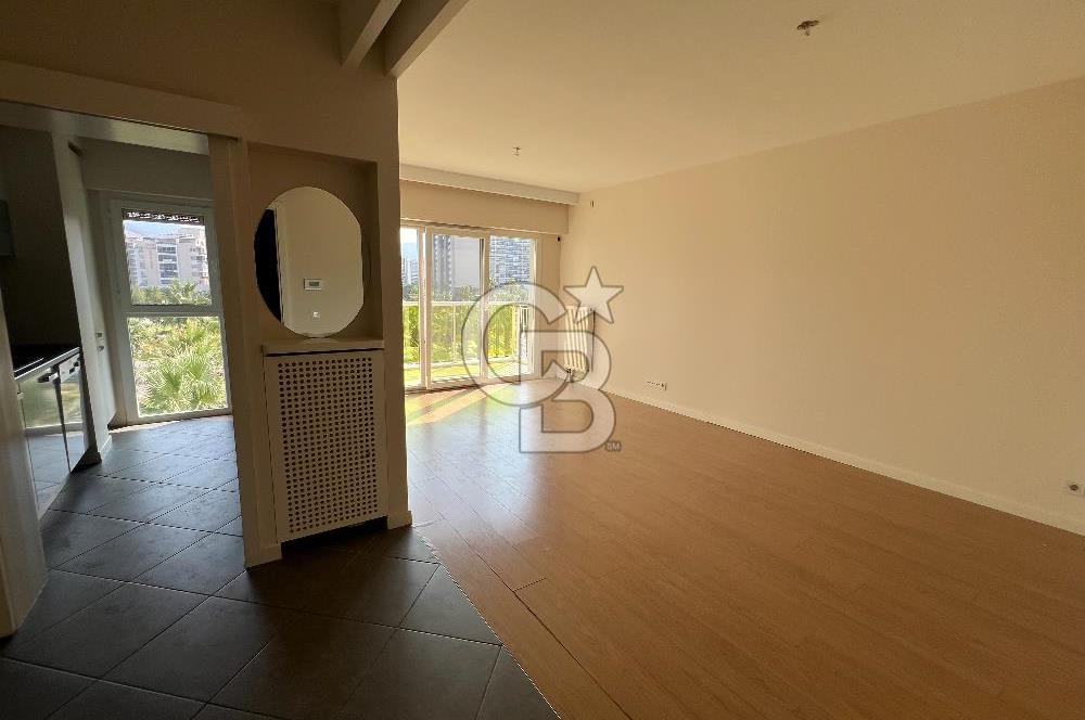 Soyak Optimus Kiralık Havuz Cepheli Ebeveyn Banyolu Kapalı Mutfak 2+1