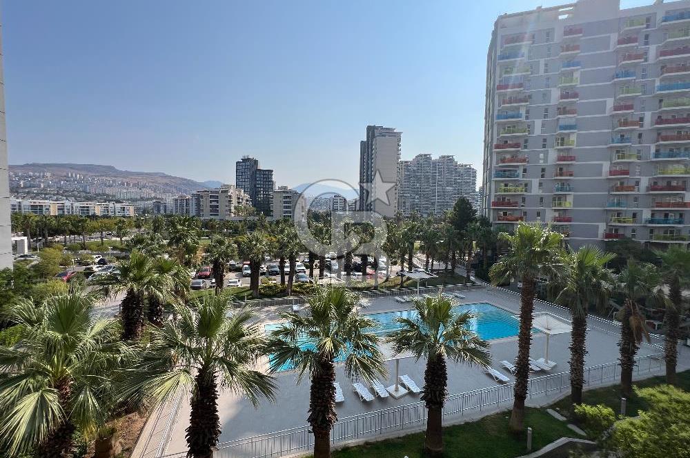 Soyak Optimus Kiralık Havuz Cepheli Ebeveyn Banyolu Kapalı Mutfak 2+1