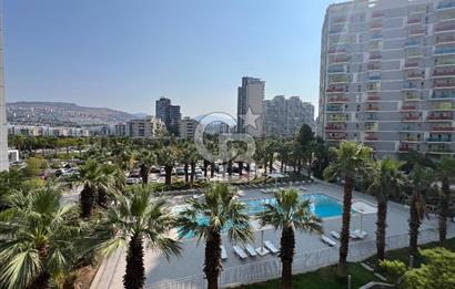 Soyak Optimus Kiralık Havuz Cepheli Ebeveyn Banyolu Kapalı Mutfak 2+1