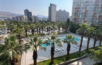 Soyak Optimus Kiralık Havuz Cepheli Ebeveyn Banyolu Kapalı Mutfak 2+1