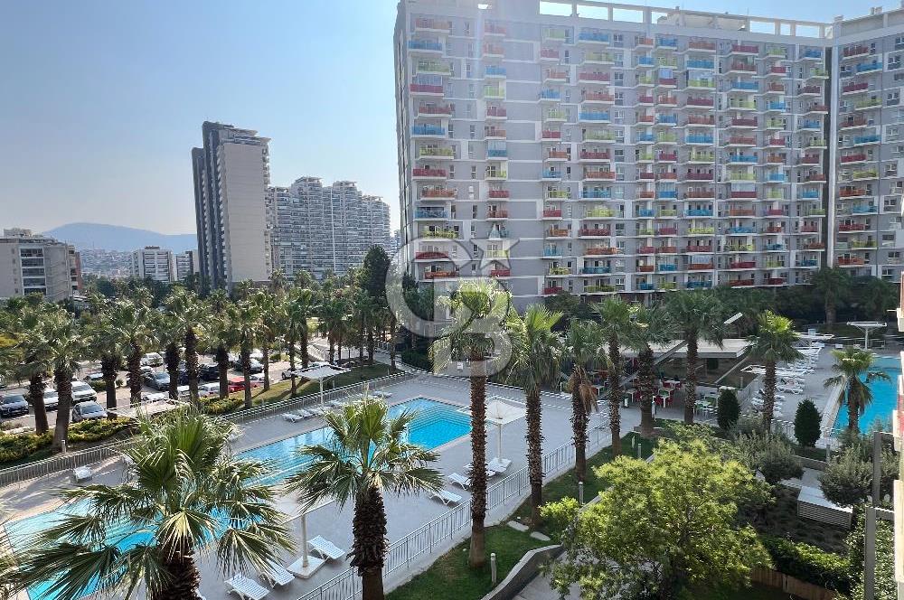 Soyak Optimus Kiralık Havuz Cepheli Ebeveyn Banyolu Kapalı Mutfak 2+1