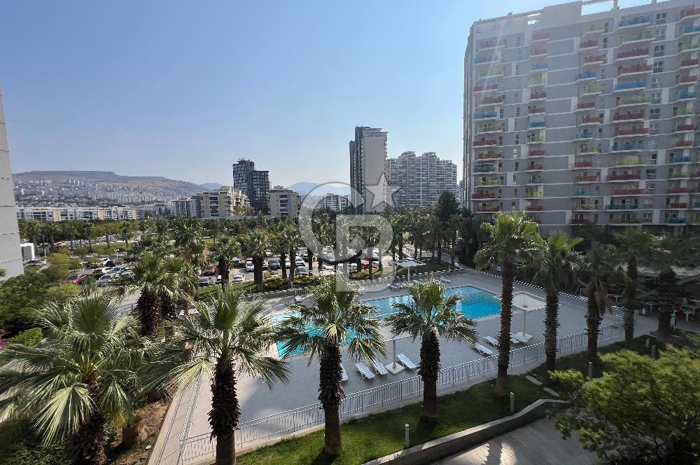 Soyak Optimus Kiralık Havuz Cepheli Ebeveyn Banyolu Kapalı Mutfak 2+1