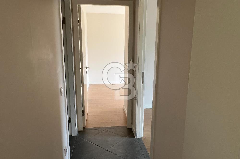 Soyak Optimus Kiralık Havuz Cepheli Ebeveyn Banyolu Kapalı Mutfak 2+1
