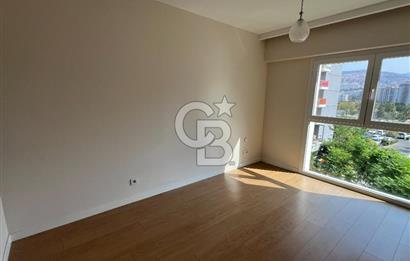 Soyak Optimus Kiralık Havuz Cepheli Ebeveyn Banyolu Kapalı Mutfak 2+1