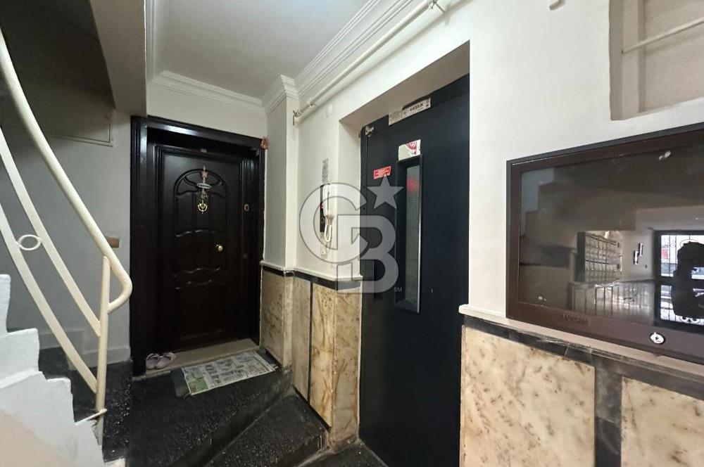 Mithatpaşa Cadde Üstü 3+1 Arakat Satılık Daire