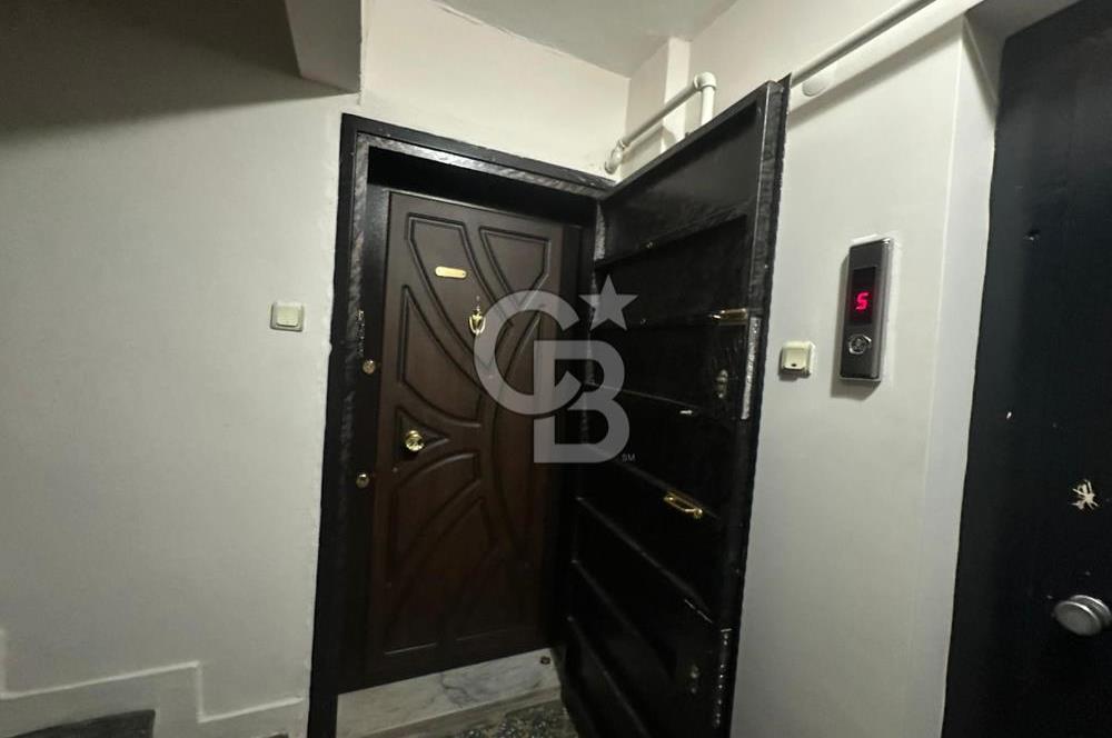 Mithatpaşa Cadde Üstü 3+1 Arakat Satılık Daire