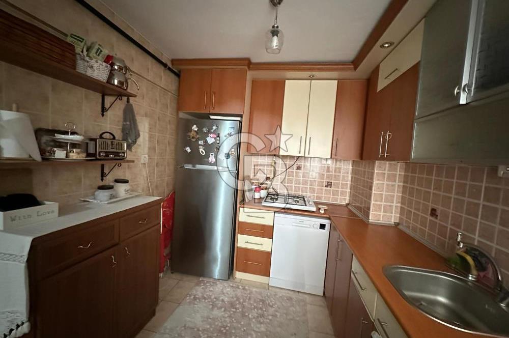 Mithatpaşa Cadde Üstü 3+1 Arakat Satılık Daire