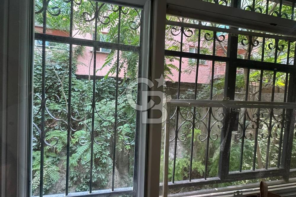 Mithatpaşa Cadde Üstü 3+1 Arakat Satılık Daire