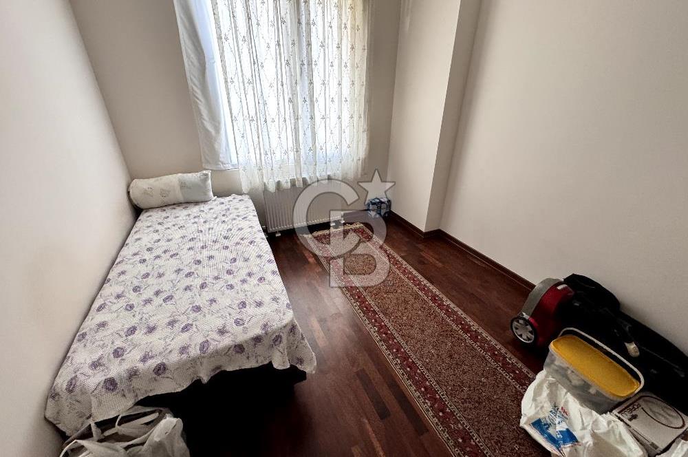 Erenköy Minibüs Caddesi Üzerinde  Satılık 3+1  Daire