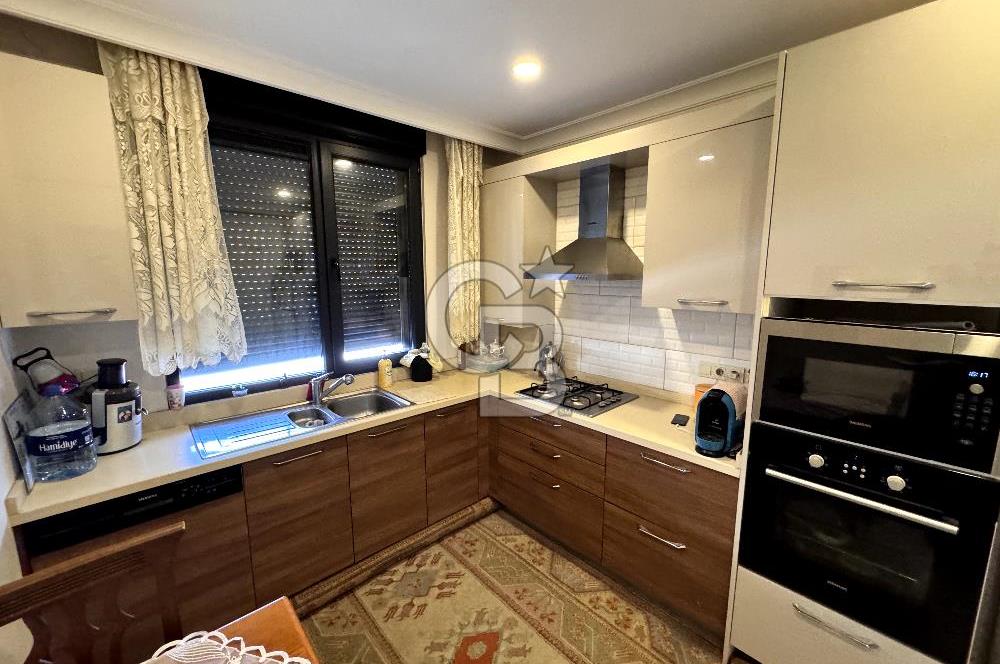 Erenköy Minibüs Caddesi Üzerinde  Satılık 3+1  Daire