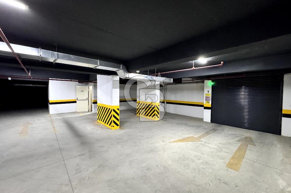 Erenköy Minibüs Caddesi Üzerinde  Satılık 3+1  Daire
