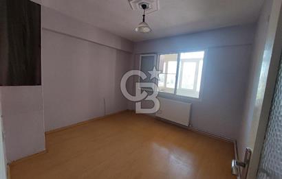 Bayraklı Manavkuyuda Doğalgaz Kombili Kiralık Arakat 3+1 Daire