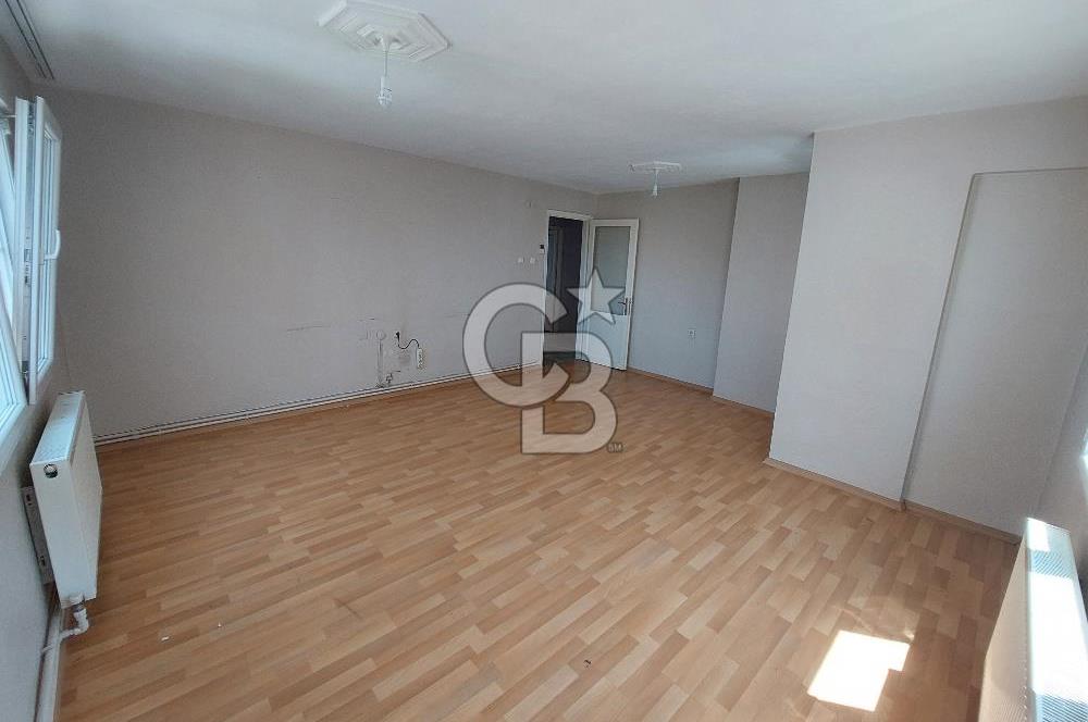 Bayraklı Manavkuyuda Doğalgaz Kombili Kiralık Arakat 3+1 Daire