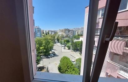 Bayraklı Manavkuyuda Doğalgaz Kombili Kiralık Arakat 3+1 Daire