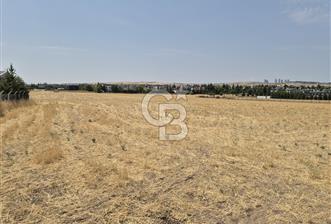 GÖLBAŞI HACILARDA 593 m²  HİSSELİ SATILIK ARSA  