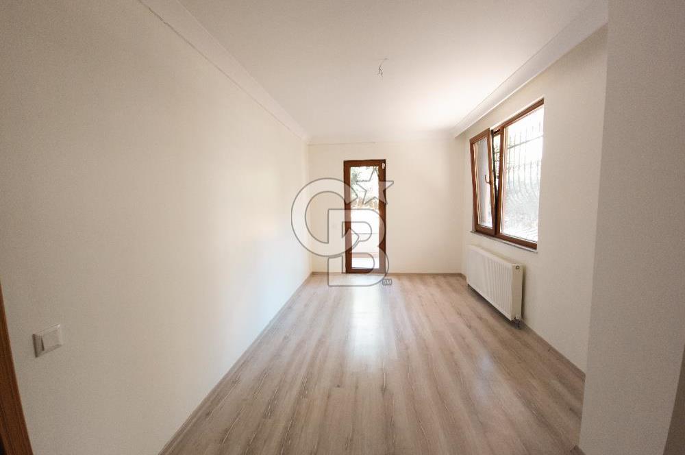 Acıbadem’in Prestijli Lokasyonunda | Bahçe katı,Otoparklı Geniş 3+1 Daire – Metrobüse Yürüme Mesafesinde