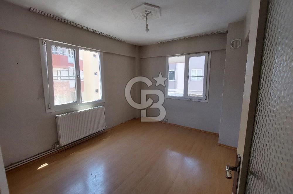 Bayraklı Manavkuyuda Doğalgaz Kombili Kiralık Arakat 3+1 Daire