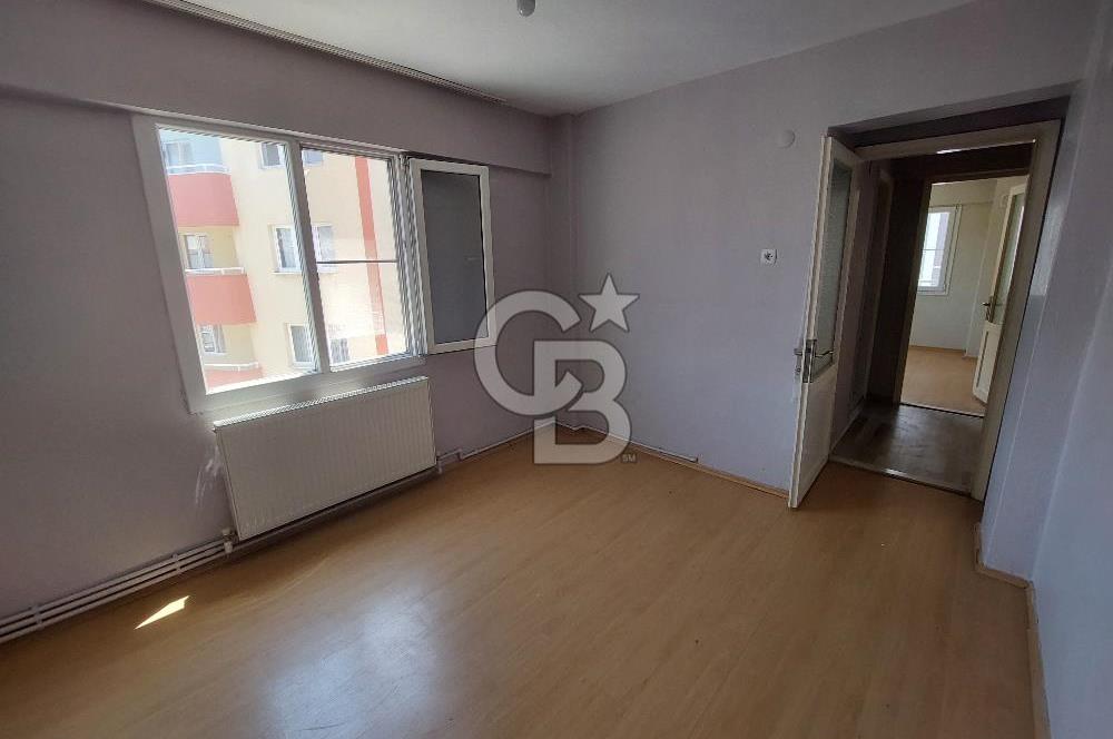 Bayraklı Manavkuyuda Doğalgaz Kombili Kiralık Arakat 3+1 Daire