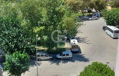 Bayraklı Manavkuyuda Doğalgaz Kombili Kiralık Arakat 3+1 Daire