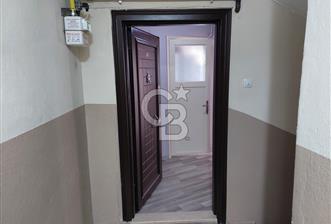 Bayraklı Manavkuyuda Doğalgaz Kombili Kiralık Arakat 3+1 Daire