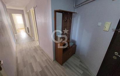 Bayraklı Manavkuyuda Doğalgaz Kombili Kiralık Arakat 3+1 Daire