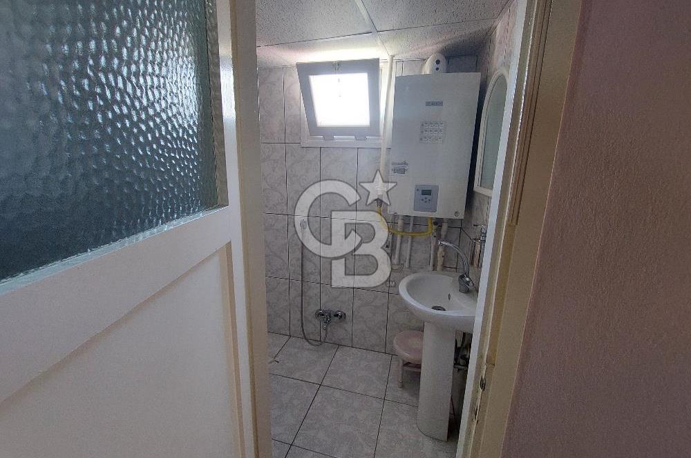 Bayraklı Manavkuyuda Doğalgaz Kombili Kiralık Arakat 3+1 Daire