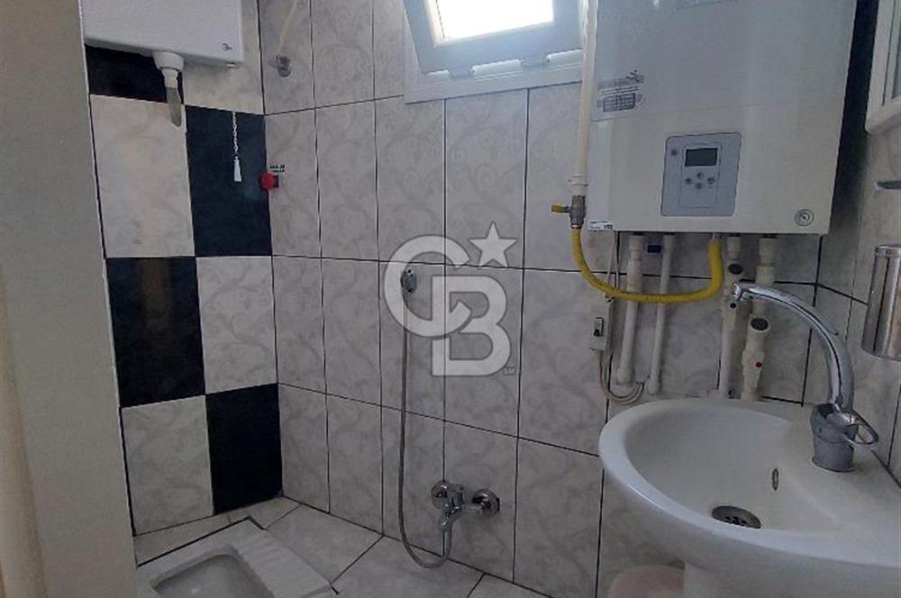 Bayraklı Manavkuyuda Doğalgaz Kombili Kiralık Arakat 3+1 Daire