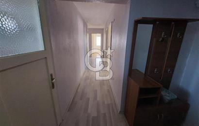 Bayraklı Manavkuyuda Doğalgaz Kombili Kiralık Arakat 3+1 Daire