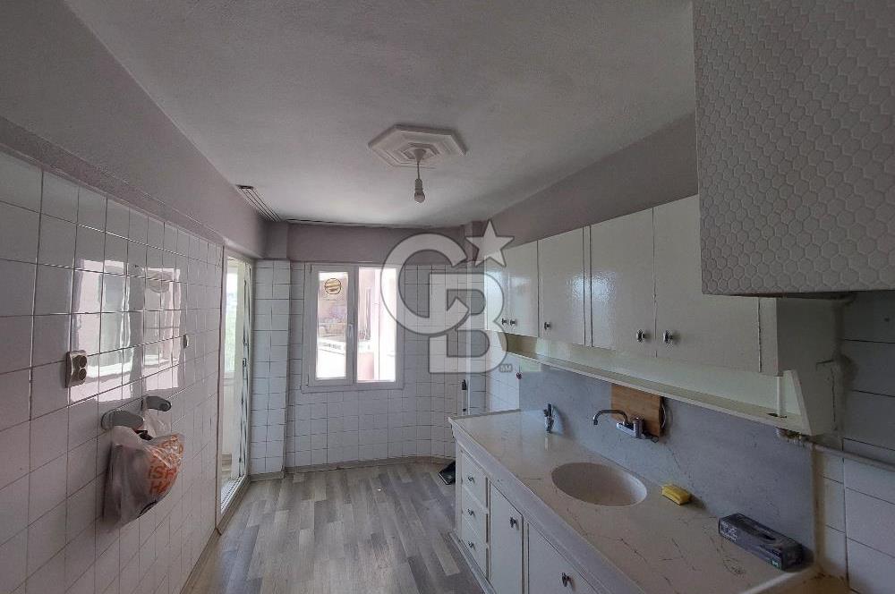 Bayraklı Manavkuyuda Doğalgaz Kombili Kiralık Arakat 3+1 Daire
