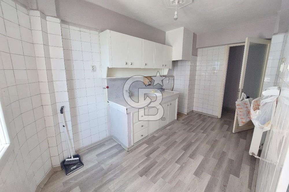 Bayraklı Manavkuyuda Doğalgaz Kombili Kiralık Arakat 3+1 Daire