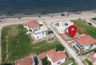LAPSEKİ ÇARDAK EMEK TATİL SİTESİNDE SATILIK ARSA