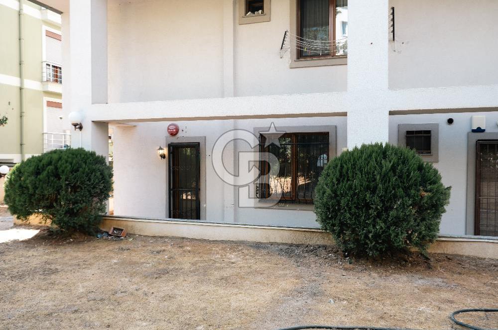Acıbadem’in Prestijli Lokasyonunda | Bahçe katı,Otoparklı Geniş 3+1 Daire – Metrobüse Yürüme Mesafesinde