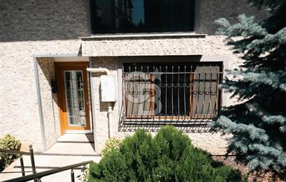 Acıbadem’in Prestijli Lokasyonunda | Bahçe katı,Otoparklı Geniş 3+1 Daire – Metrobüse Yürüme Mesafesinde