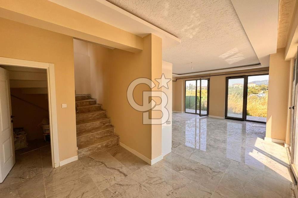 CB ENVOY/ Karamürsel'de Muhteşem Manzaralı 5+1 Fourlex Villa