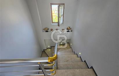 CB ENVOY'dan GÖLCÜK TOPÇULAR'DA MANZARALI FERAH DUBLEX DAİRE