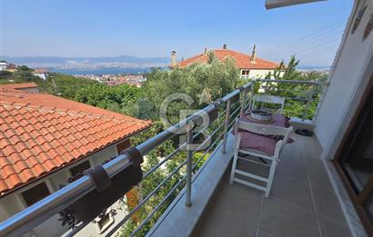 CB ENVOY'dan GÖLCÜK TOPÇULAR'DA MANZARALI FERAH DUBLEX DAİRE