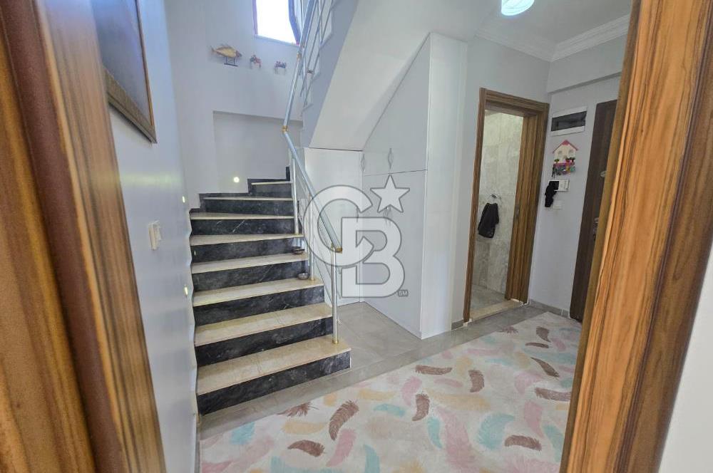 CB ENVOY'dan GÖLCÜK TOPÇULAR'DA MANZARALI FERAH DUBLEX DAİRE