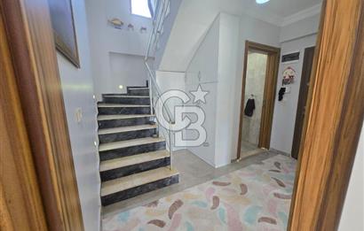 CB ENVOY'dan GÖLCÜK TOPÇULAR'DA MANZARALI FERAH DUBLEX DAİRE