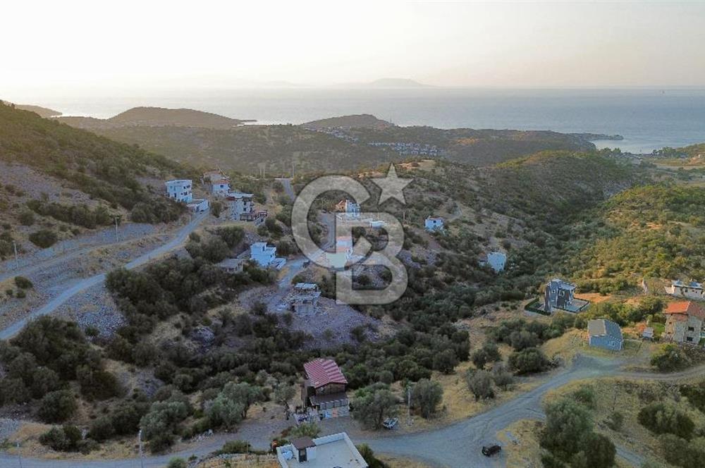 Yenifoça Sazlıca'da Satılık Villa Arsası